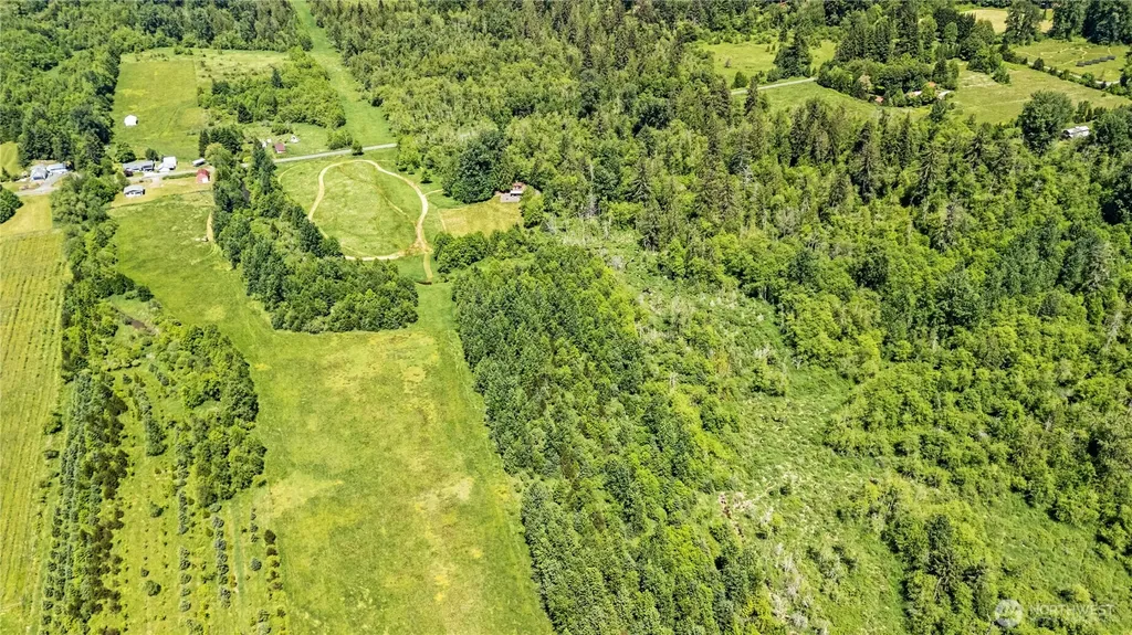 5537 Strand Road Deming WA 98244