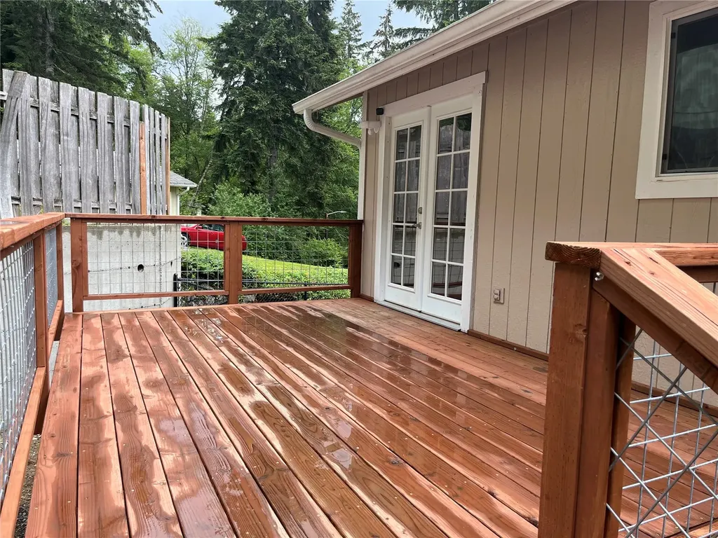 10 NE Anchor Court Belfair WA 98528