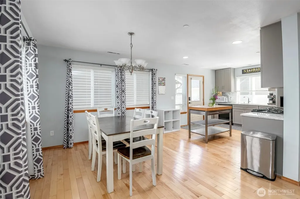 1186 Griggs Street Dupont WA 98327