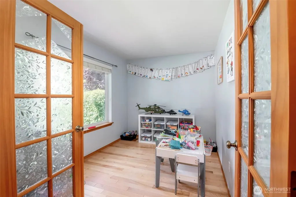 1186 Griggs Street Dupont WA 98327