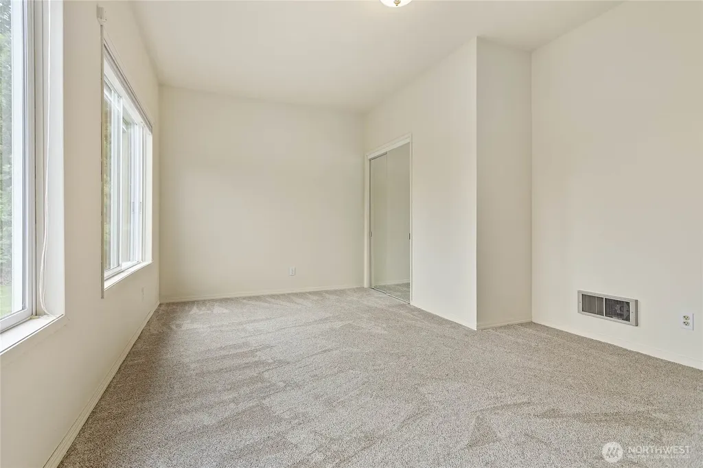 5473 Strand Road Deming WA 98244