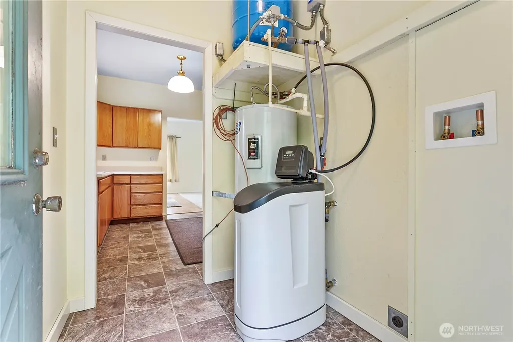 5473 Strand Road Deming WA 98244