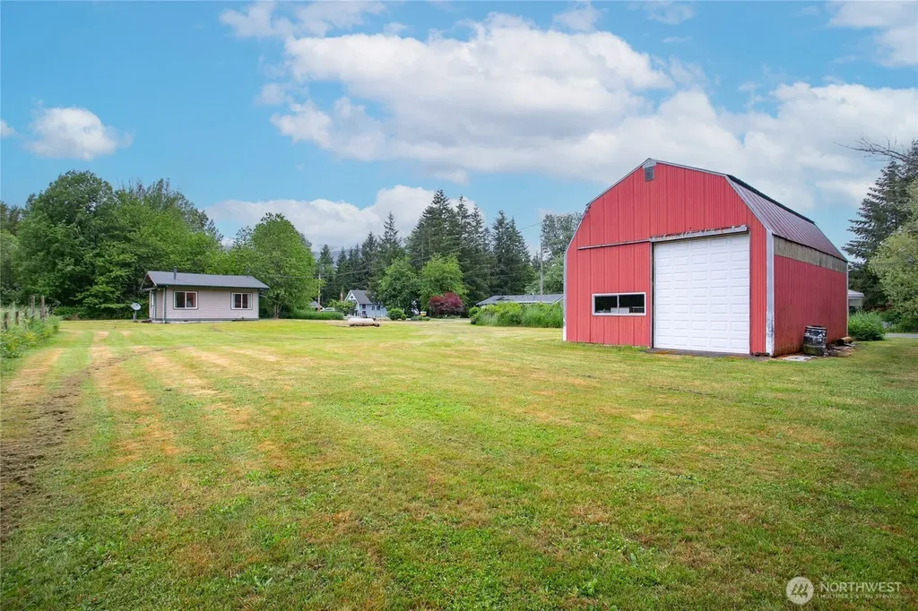 5473 Strand Road Deming WA 98244