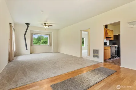 5473 Strand Road Deming WA 98244