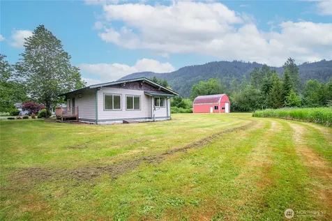 5473 Strand Road Deming WA 98244
