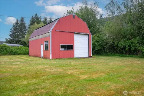 5473 Strand Road Deming WA 98244