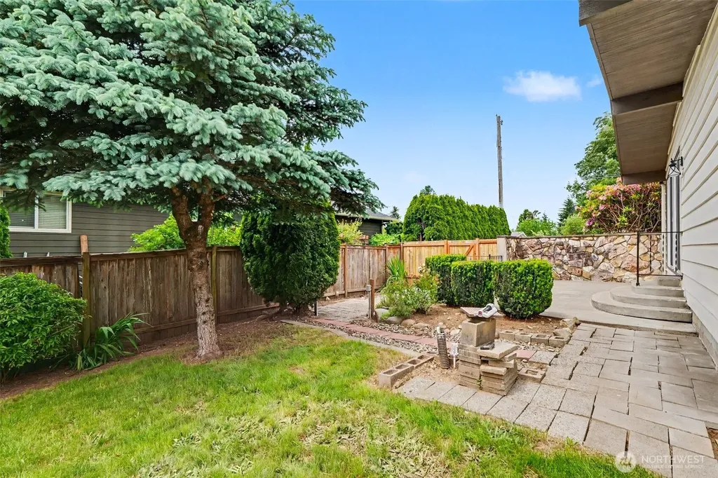 211 15th Street Snohomish WA 98290