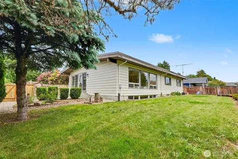 211 15th Street Snohomish WA 98290