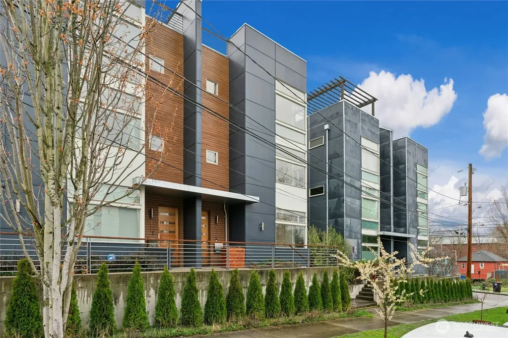 2114 E James Street Seattle WA 98122