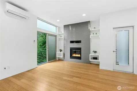 2114 E James Street Seattle WA 98122