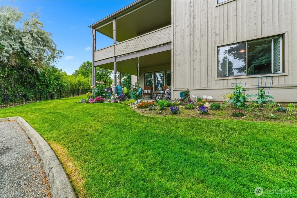 225 19th Street NE East Wenatchee WA 98802