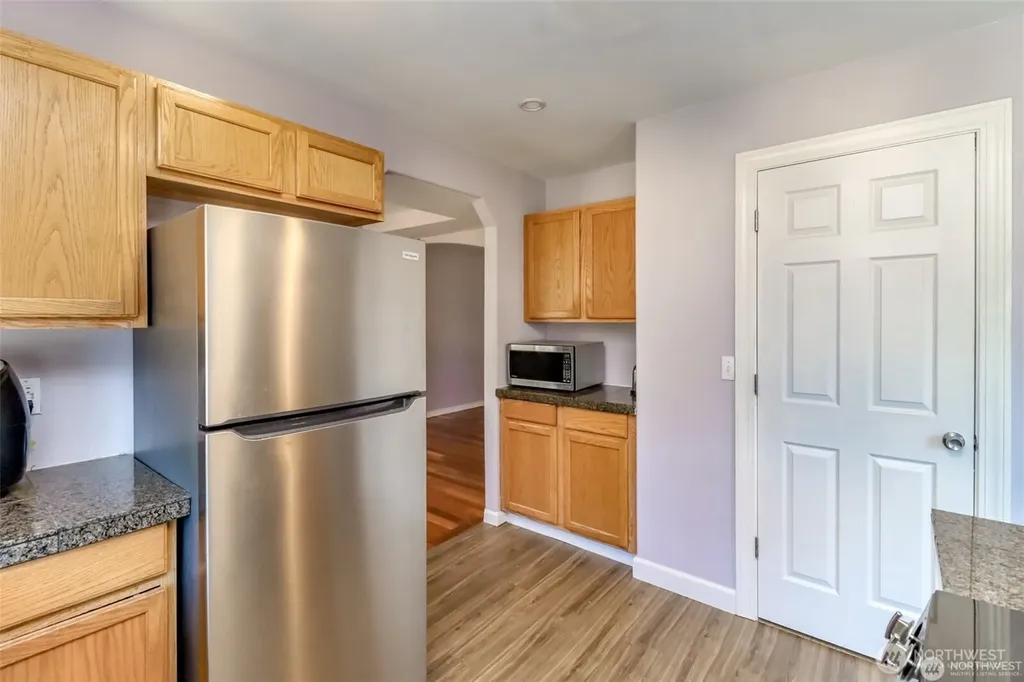 2516 Harts Lake Road S Roy WA 98580