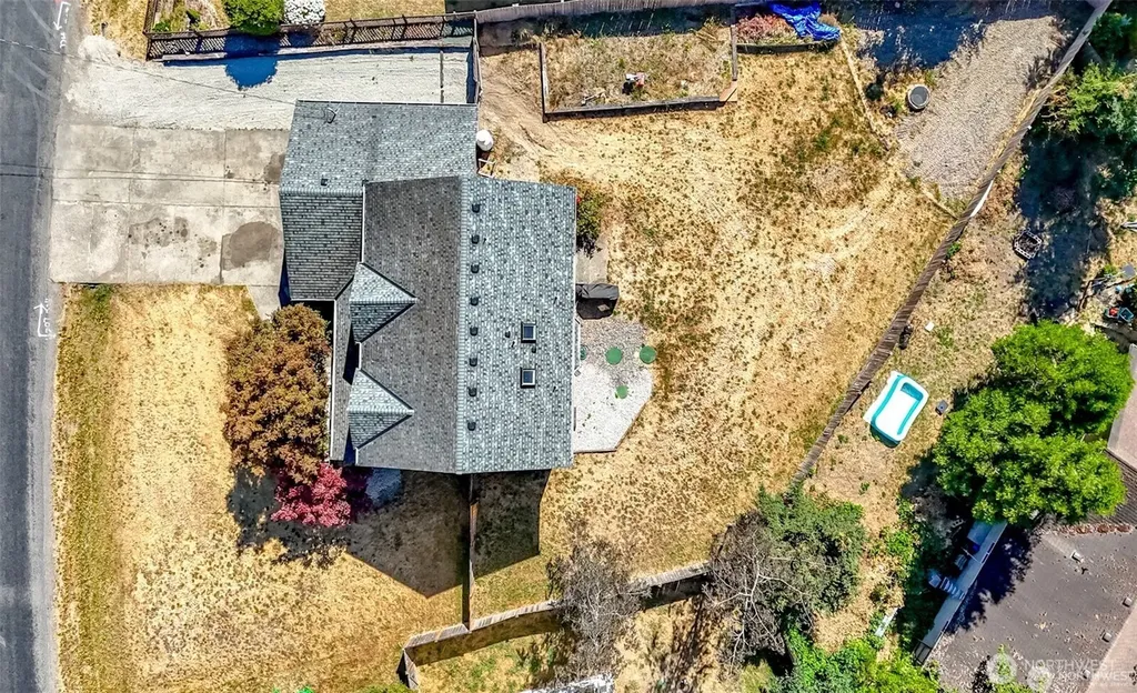 2516 Harts Lake Road S Roy WA 98580