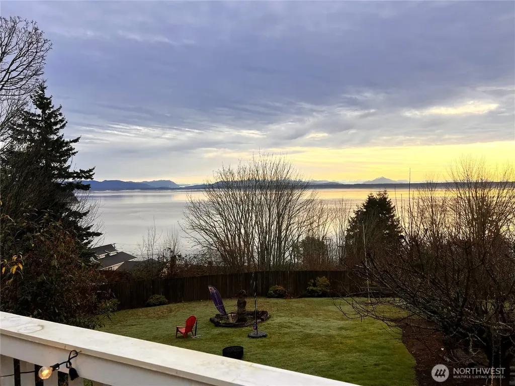 663 Vesper Way Camano Island WA 98282