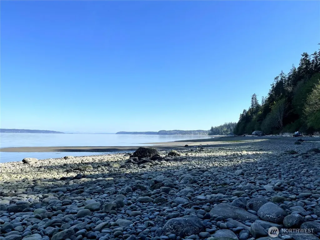 663 Vesper Way Camano Island WA 98282