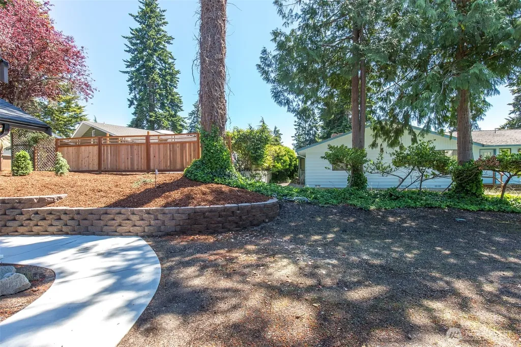 110 Hogans Vista Sequim WA 98382
