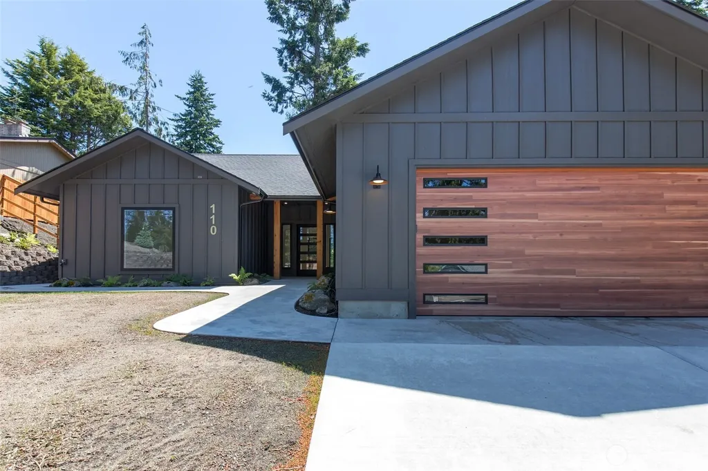 110 Hogans Vista Sequim WA 98382
