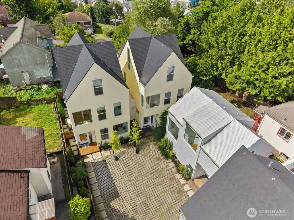 1821 S Lane Street Seattle WA 98144