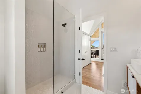 1821 S Lane Street Seattle WA 98144