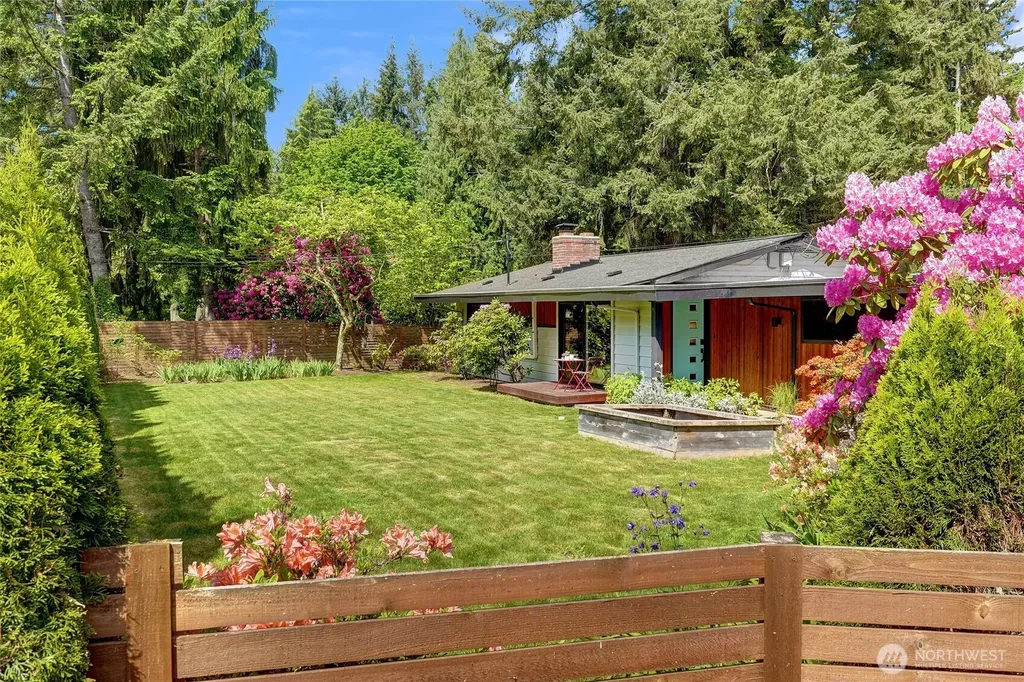 17050 NE 95th Street Redmond WA 98052