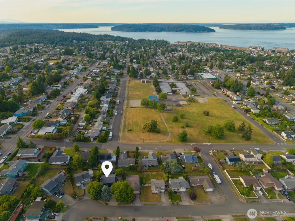 6125 N 41st Street Tacoma WA 98407