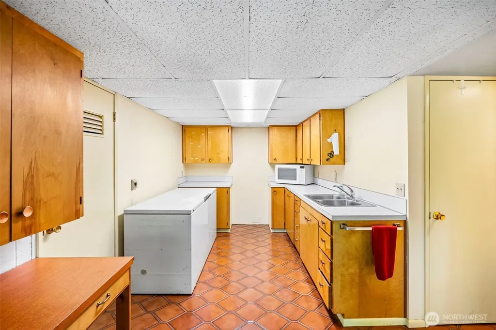 24703 NE State Route 3 Belfair WA 98528