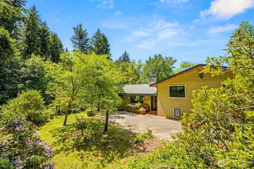 24703 NE State Route 3 Belfair WA 98528