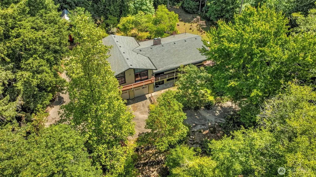 24703 NE State Route 3 Belfair WA 98528