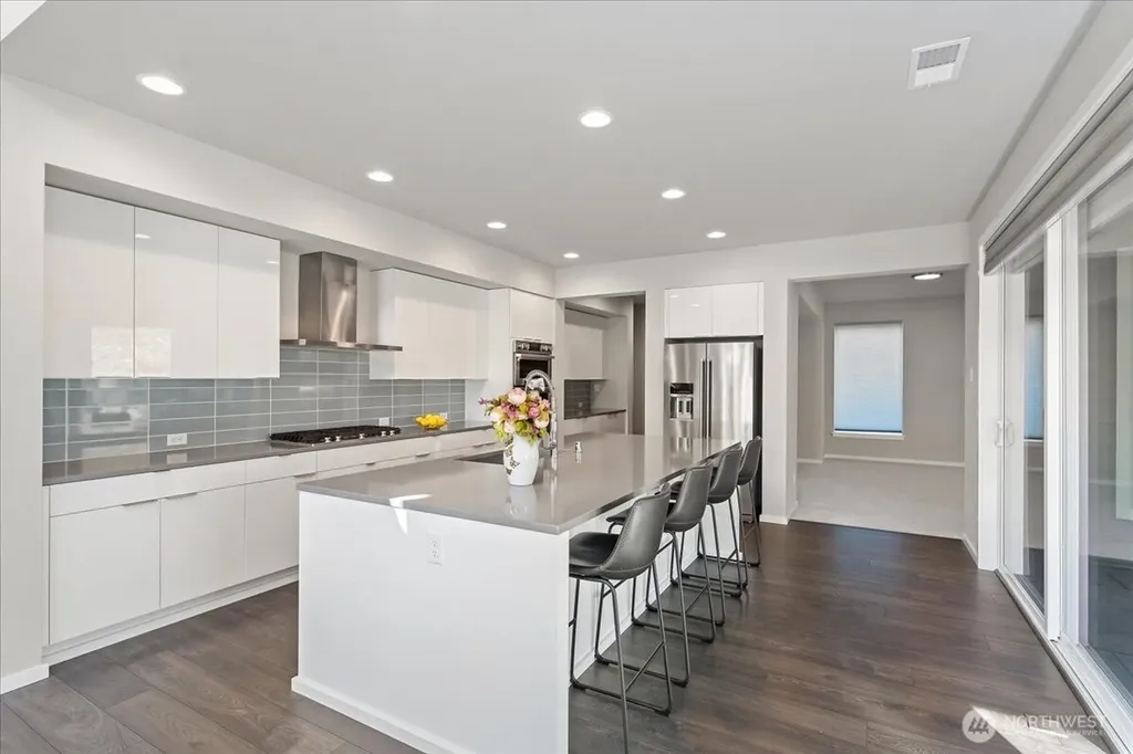 4846 Amherst Way SW Port Orchard WA 98367