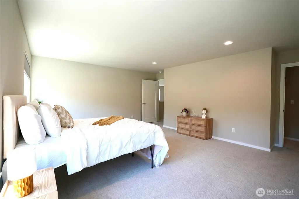 4846 Amherst Way SW Port Orchard WA 98367