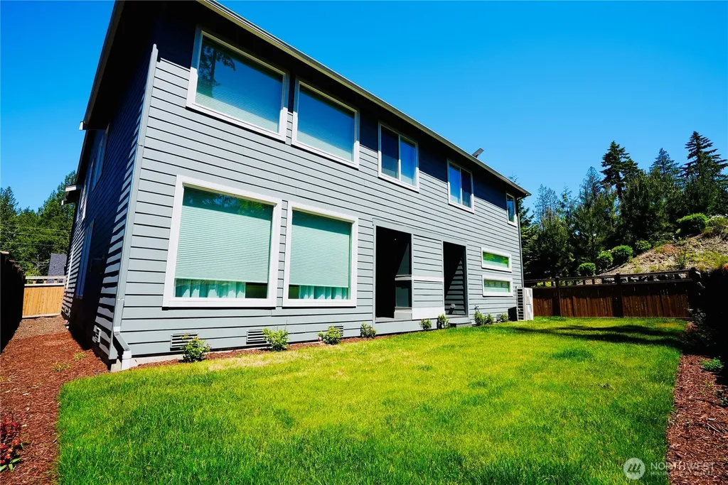 4846 Amherst Way SW Port Orchard WA 98367