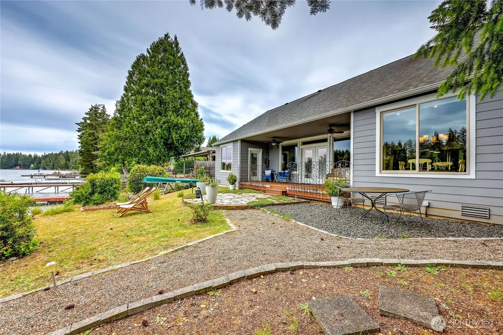 380 E Benson Lake Road Grapeview WA 98546
