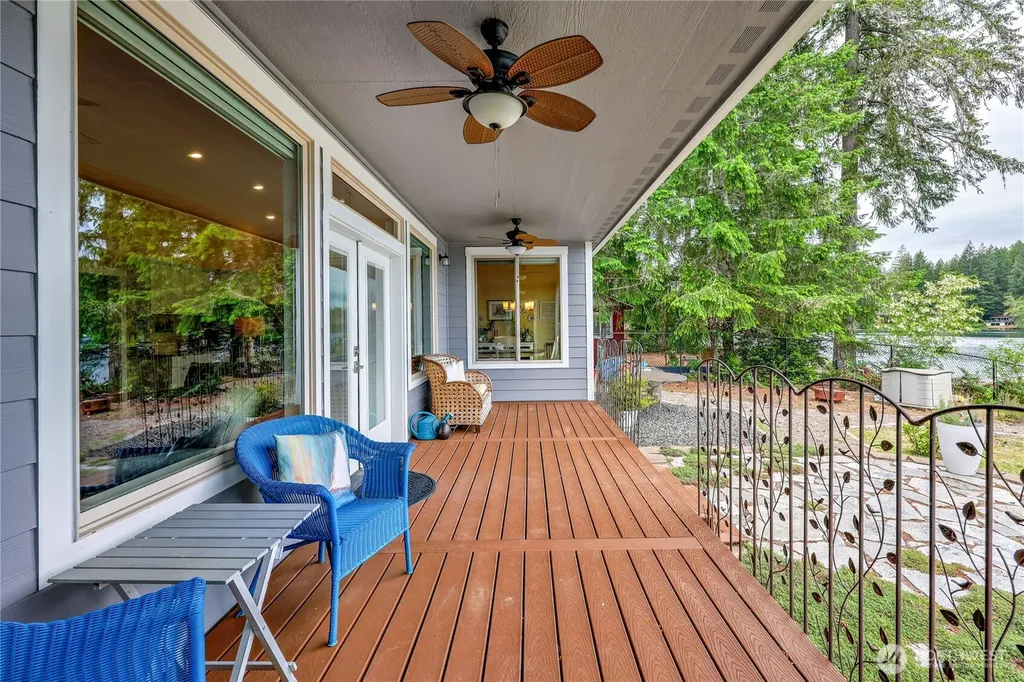 380 E Benson Lake Road Grapeview WA 98546