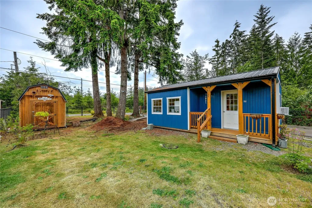 380 E Benson Lake Road Grapeview WA 98546