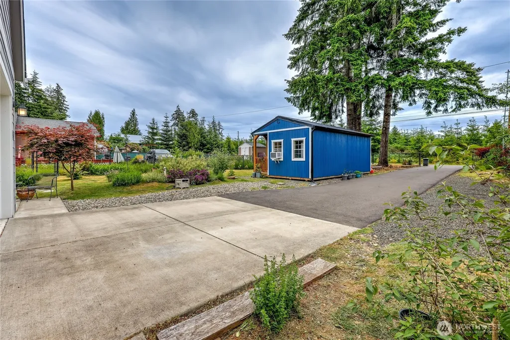 380 E Benson Lake Road Grapeview WA 98546