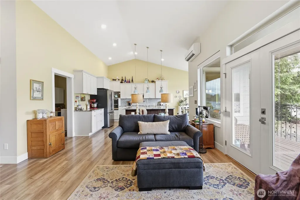 380 E Benson Lake Road Grapeview WA 98546