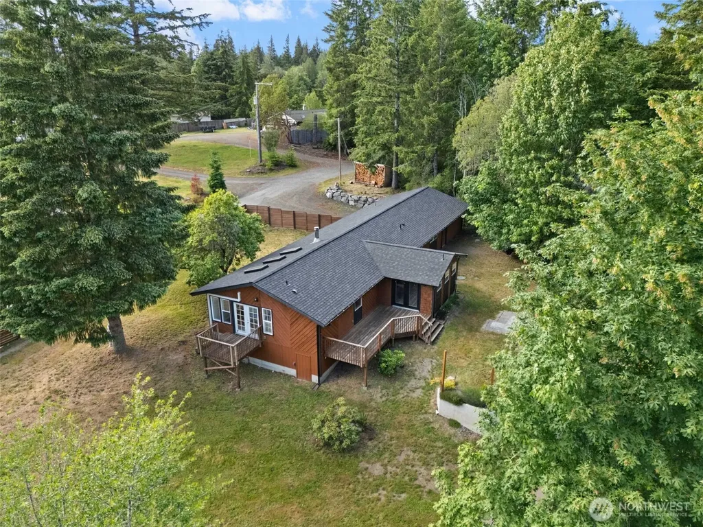 31 SE Campfire Court Shelton WA 98584