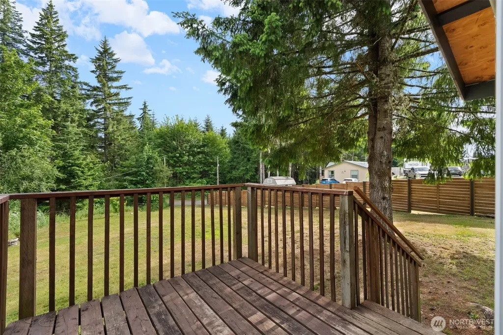 31 SE Campfire Court Shelton WA 98584