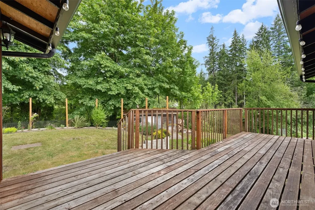 31 SE Campfire Court Shelton WA 98584