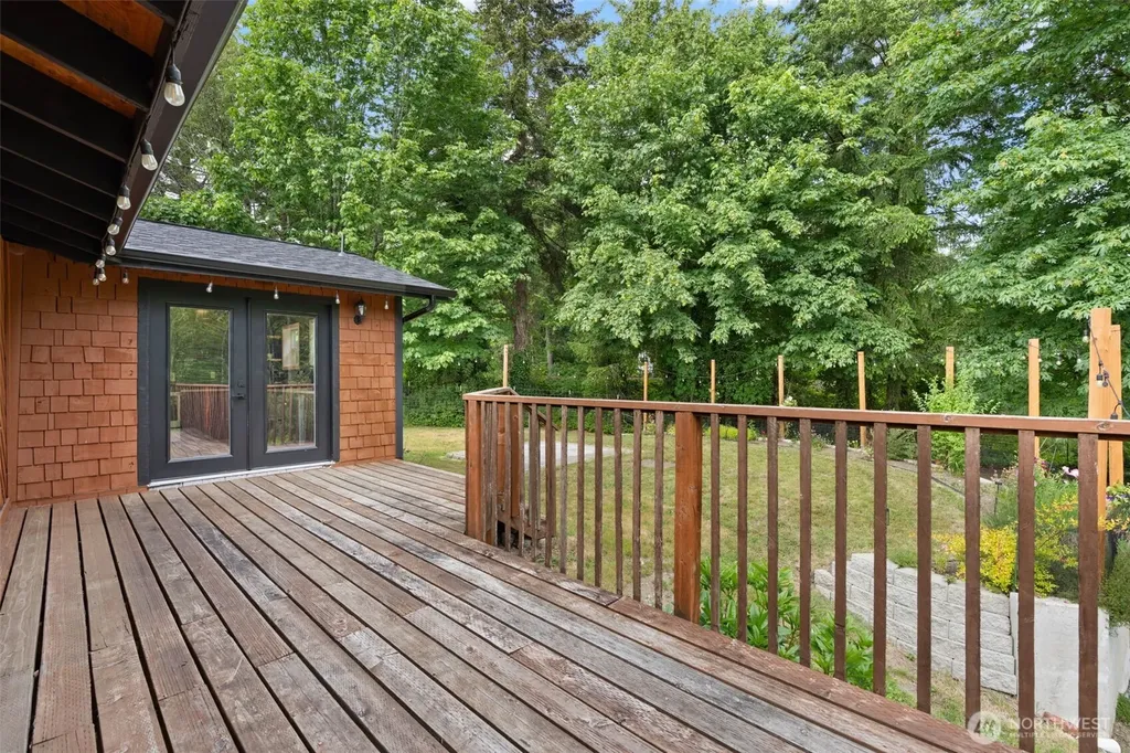 31 SE Campfire Court Shelton WA 98584