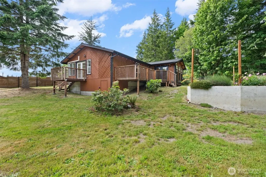 31 SE Campfire Court Shelton WA 98584