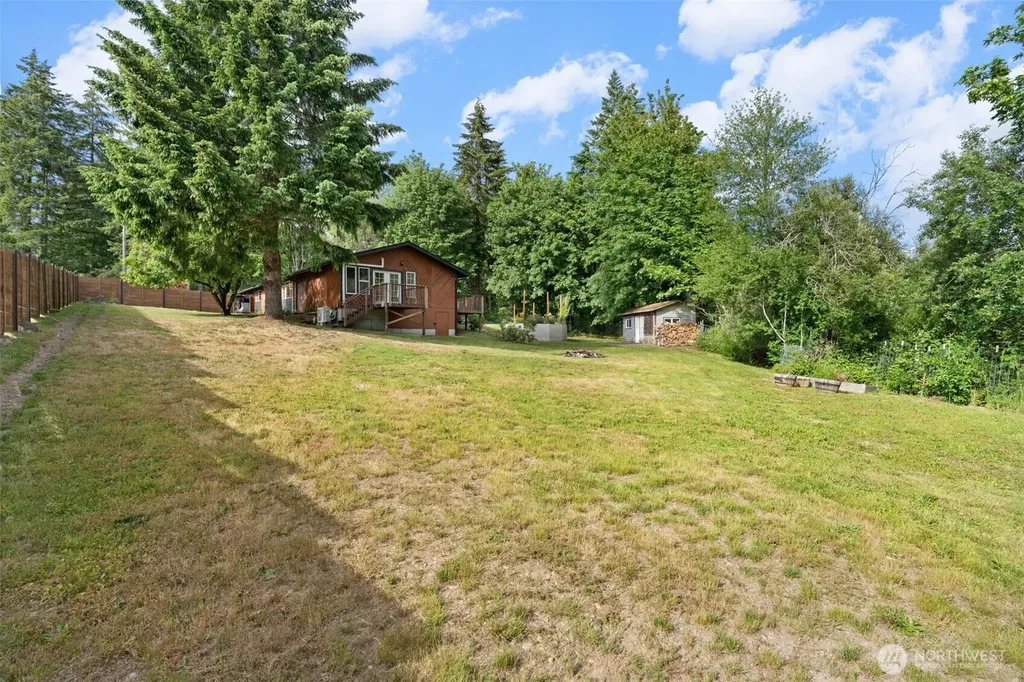 31 SE Campfire Court Shelton WA 98584