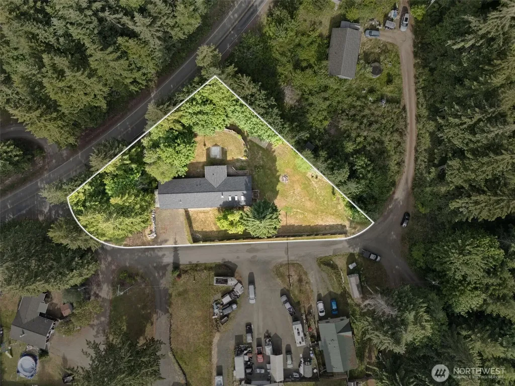 31 SE Campfire Court Shelton WA 98584
