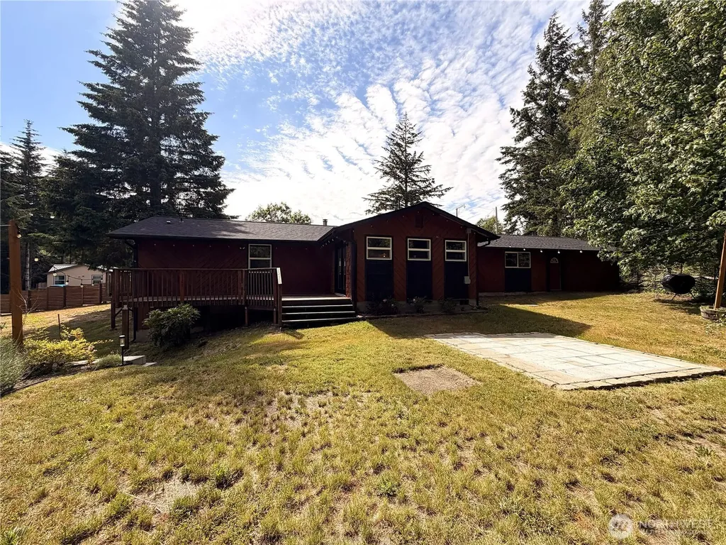 31 SE Campfire Court Shelton WA 98584