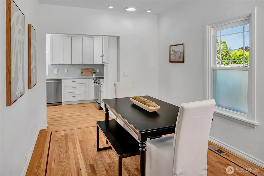 3437 38th Avenue SW Seattle WA 98126