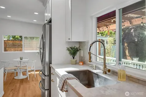 3437 38th Avenue SW Seattle WA 98126