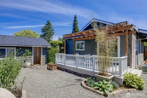 3437 38th Avenue SW Seattle WA 98126