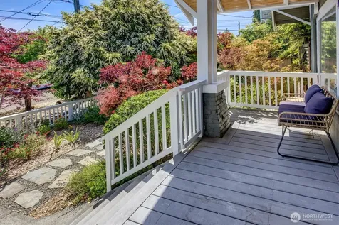 3437 38th Avenue SW Seattle WA 98126