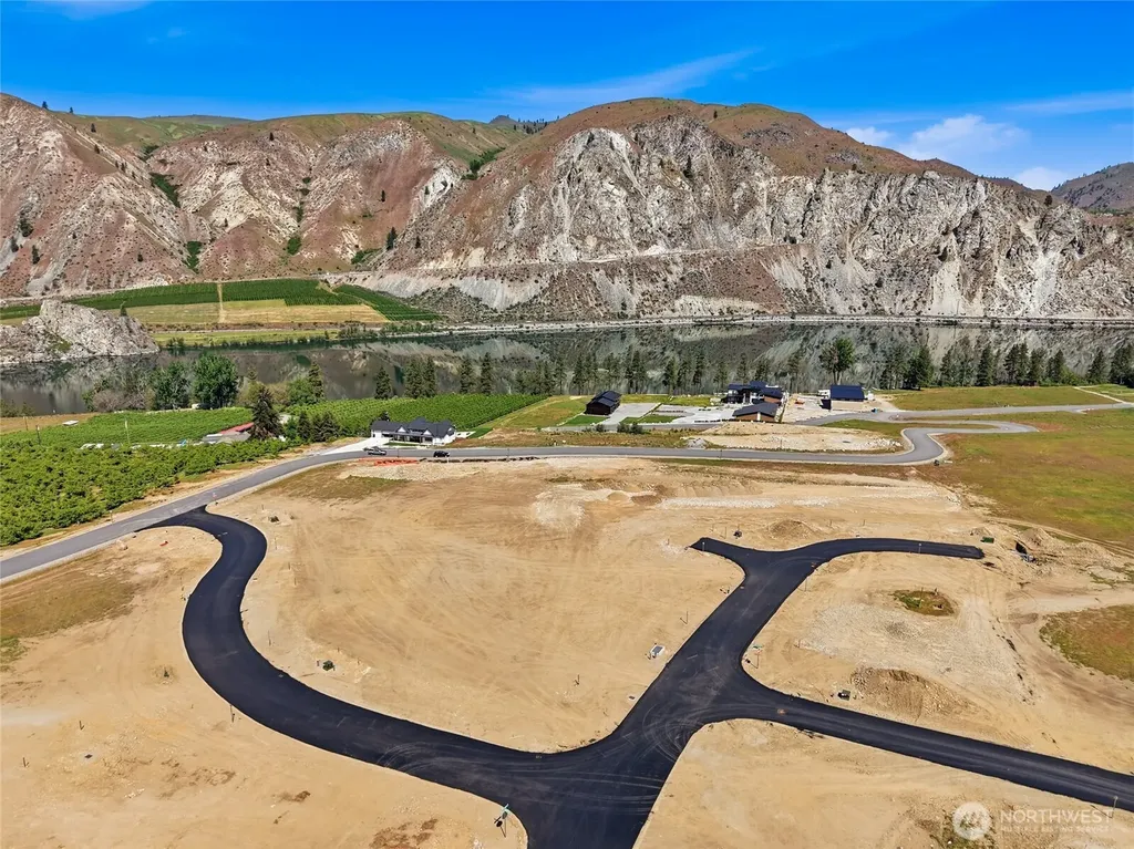 21 Cobblestone Drive Orondo WA 98843