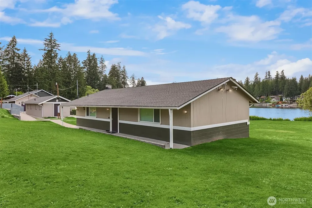 26326 222nd Avenue SE Maple Valley WA 98038